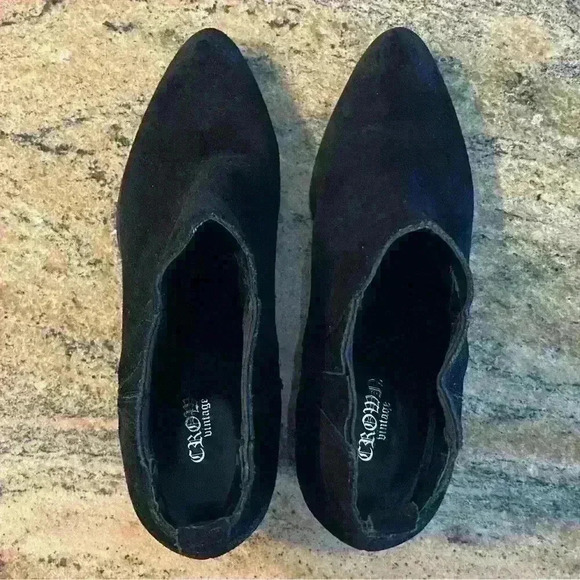 Women's CROWN VINTAGE Leio Black Leather Ankle Western Block Heel Boots 8 - Picture 14 of 16